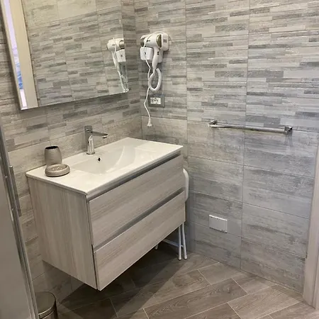 La Riviera Гостевой дом Леванто